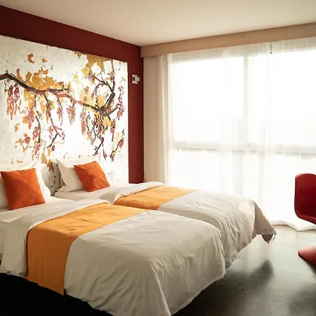 ホテル Schlafstadt 4*