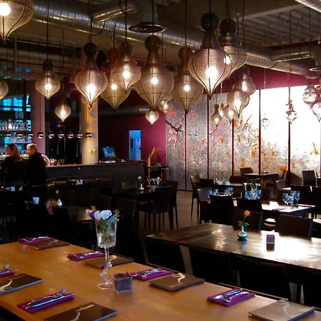 Schlafstadt 호텔 4*