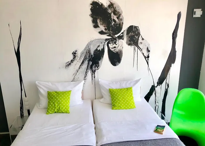 Schlafstadt Hotel 4*